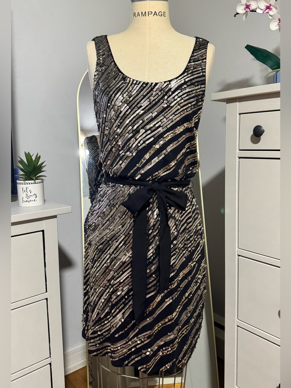 Express Black Gold & Sliver‎ Sequin Midi Dress Deep V Open Back Belt Size Small